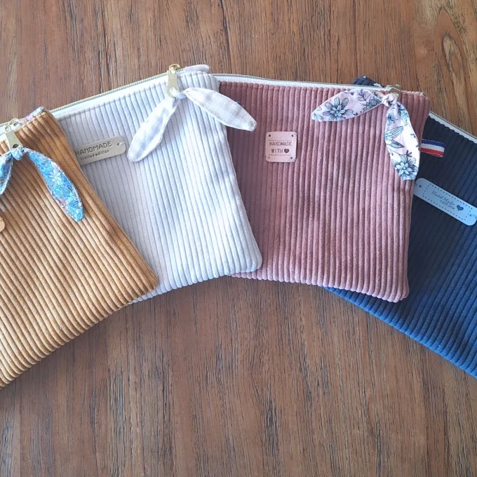 Pochette velour côtelé