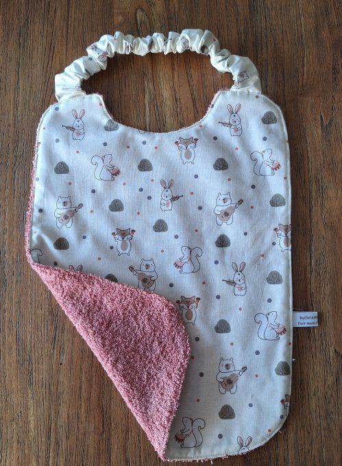 Serviette maternelle